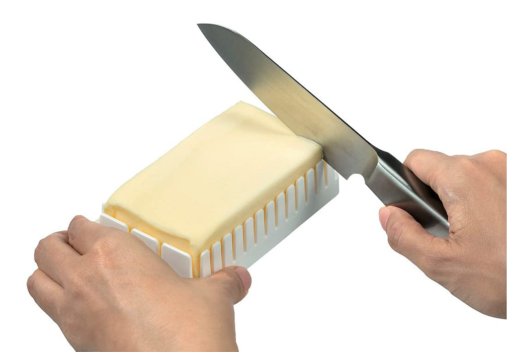 Skater Butter Case with Cutter Guide Disney Winnie the Pooh Design Btg1-A