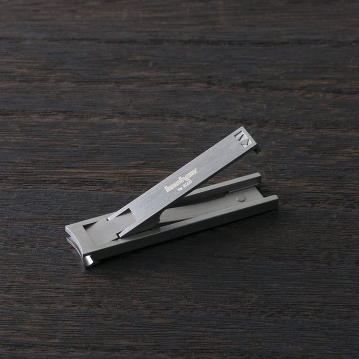 Kai Nail Clippers Leaf Type Curved Blade with Leather Case Made in Japan