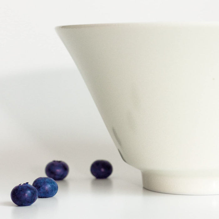Aito Ciel Bowl Plate 17x9.4cm White Minoyaki Udon Donburi 520118-Kiichin - The #1 Place for Japanese Goods in Your Hand!