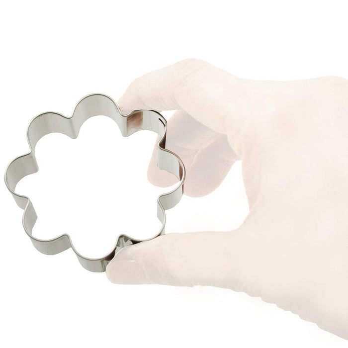 Kai Corporation Select Large Flower Cookie Cutter-Kiichin - The #1 Place for Japanese Goods in Your Hand!